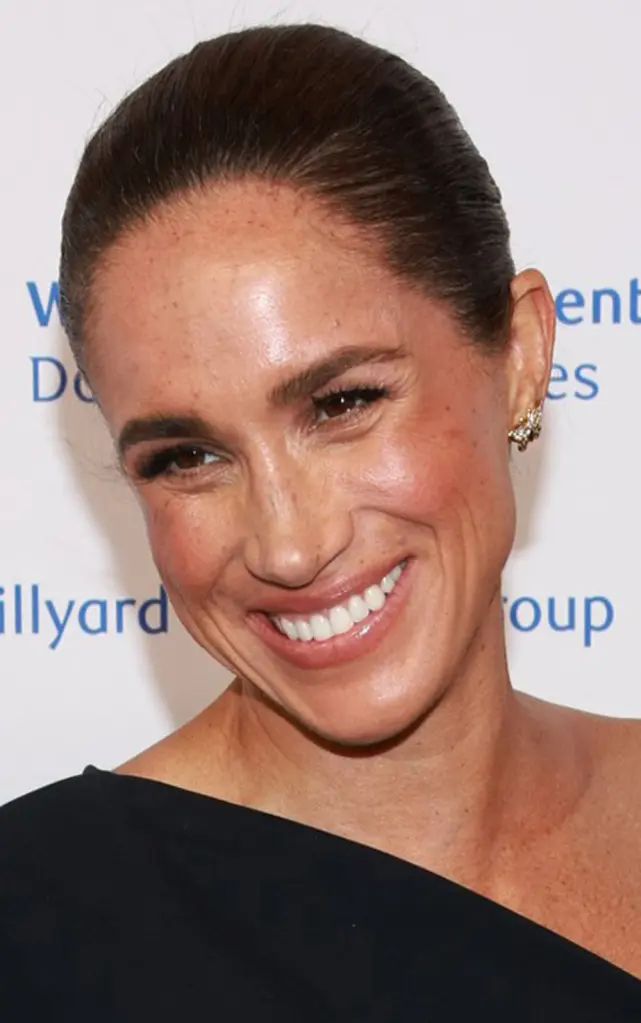 Meghan Markle wearing Princess Diana’s diamond and sapphire earrings in Canada
